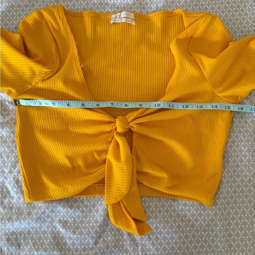 Small Urban Outfitters Yellow Tie Front Cropped Top - Picture 8 of 10